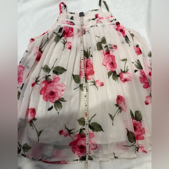 3/$20 Abercrombie Kids Floral Pleated Sleeveless Top - Size 9/10 Pink Roses - Picture 7 of 8